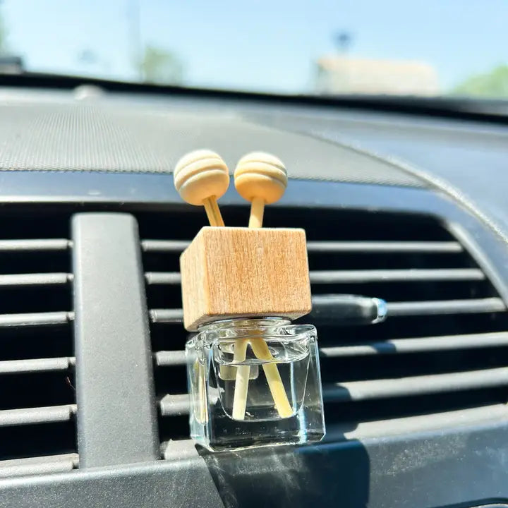 Boat Waves & Sun Rays - Car Fragrance Diffuser Vent Clip